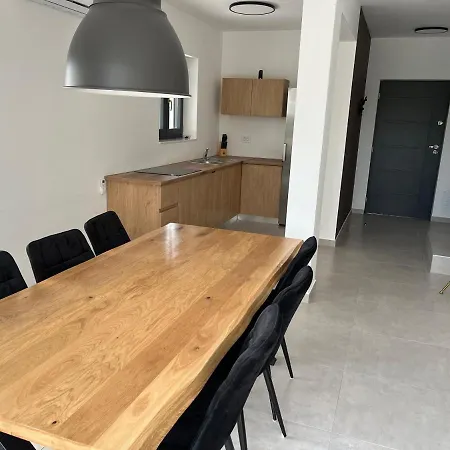 Hisa Oljka Novigrad בית נופש *