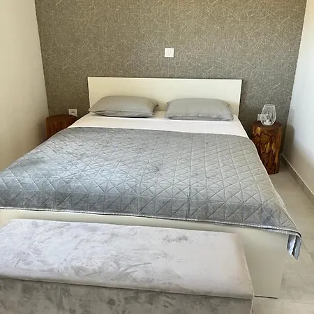 בית נופש Hisa Oljka Novigrad *